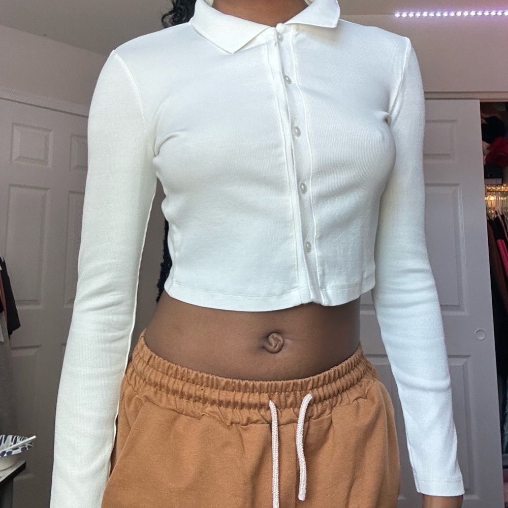 Zara Button down collared fitted ribbed crop top
